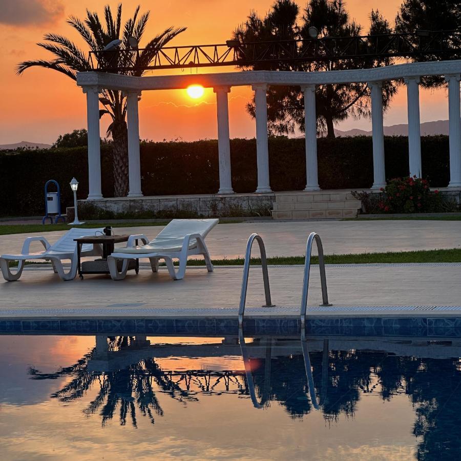 Celebi Garden Hotel - Cittaslow Famagusta  Buitenkant foto