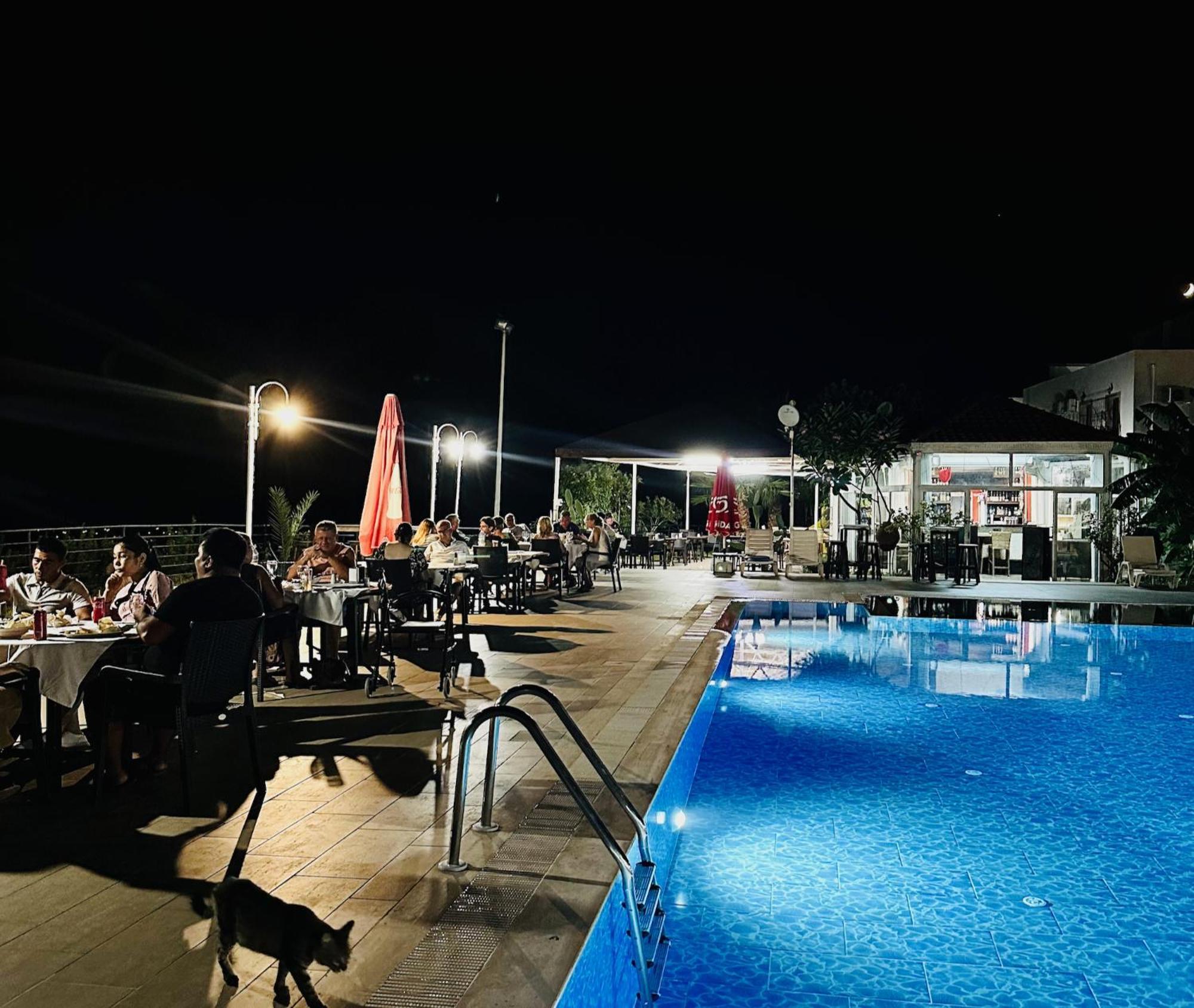 Celebi Garden Hotel - Cittaslow Famagusta  Buitenkant foto